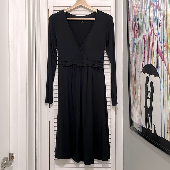 Old Navy Long Sleeve Maternity Dress - Picture 1 of 9